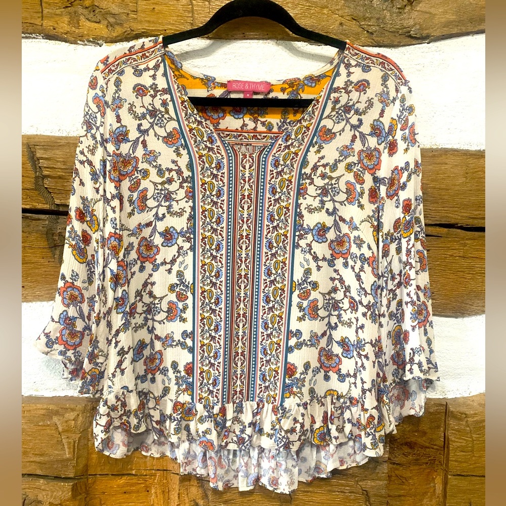 Women’s Size Medium Top Rose & Thyme